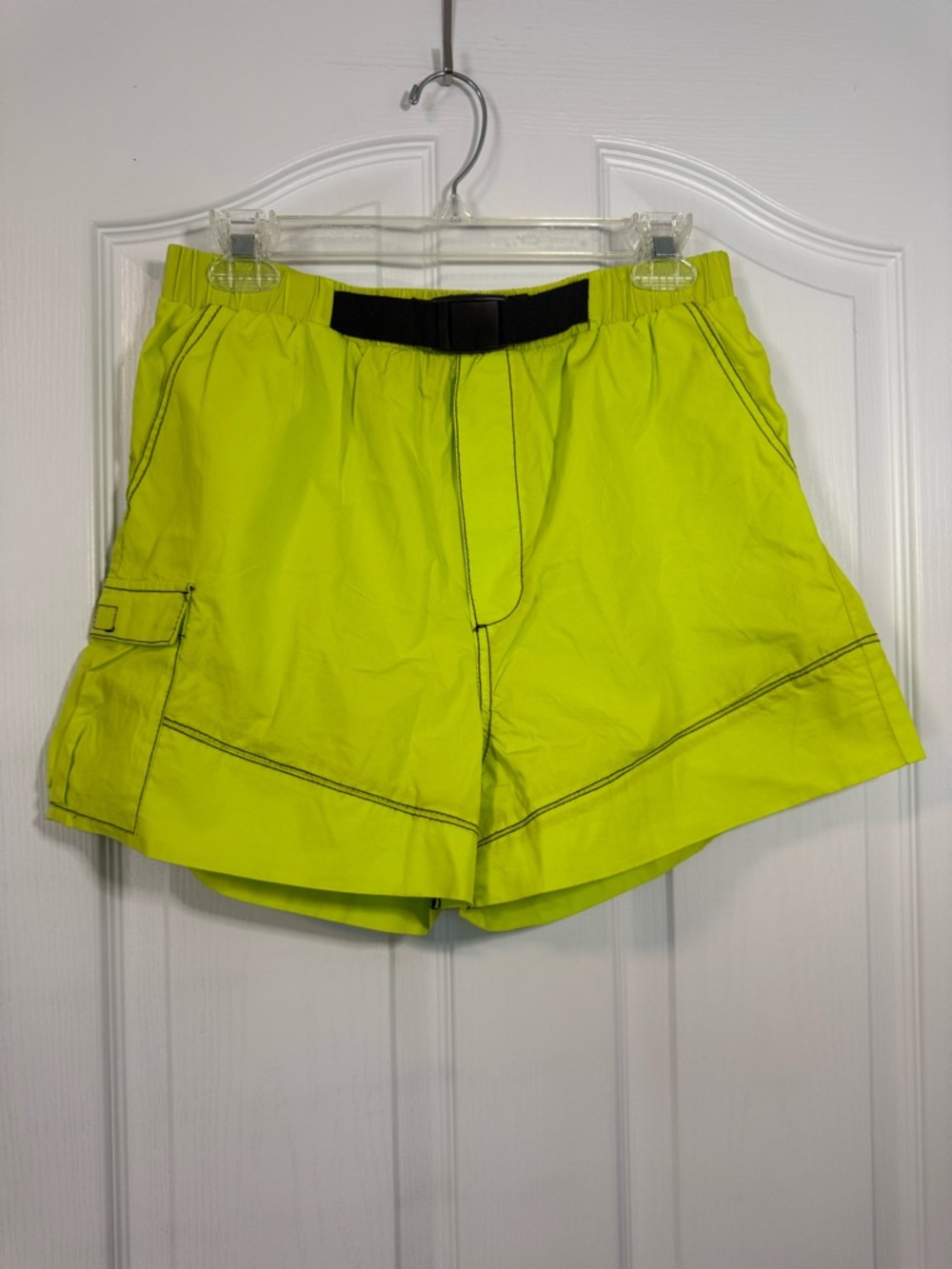 Urban Outfitters Neon Yellow Cargo Shorts with Black Belt Medium
